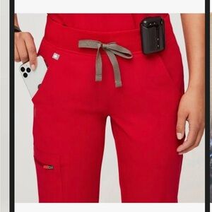 FIGS HIGH RISE ZAMORA PETITE- POP RED [LIMITED EDITION]